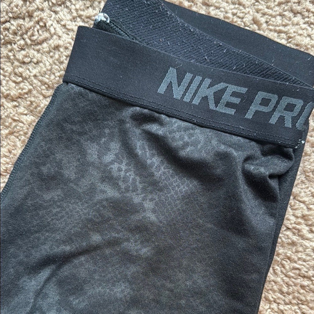 Nike pro black leggings size S